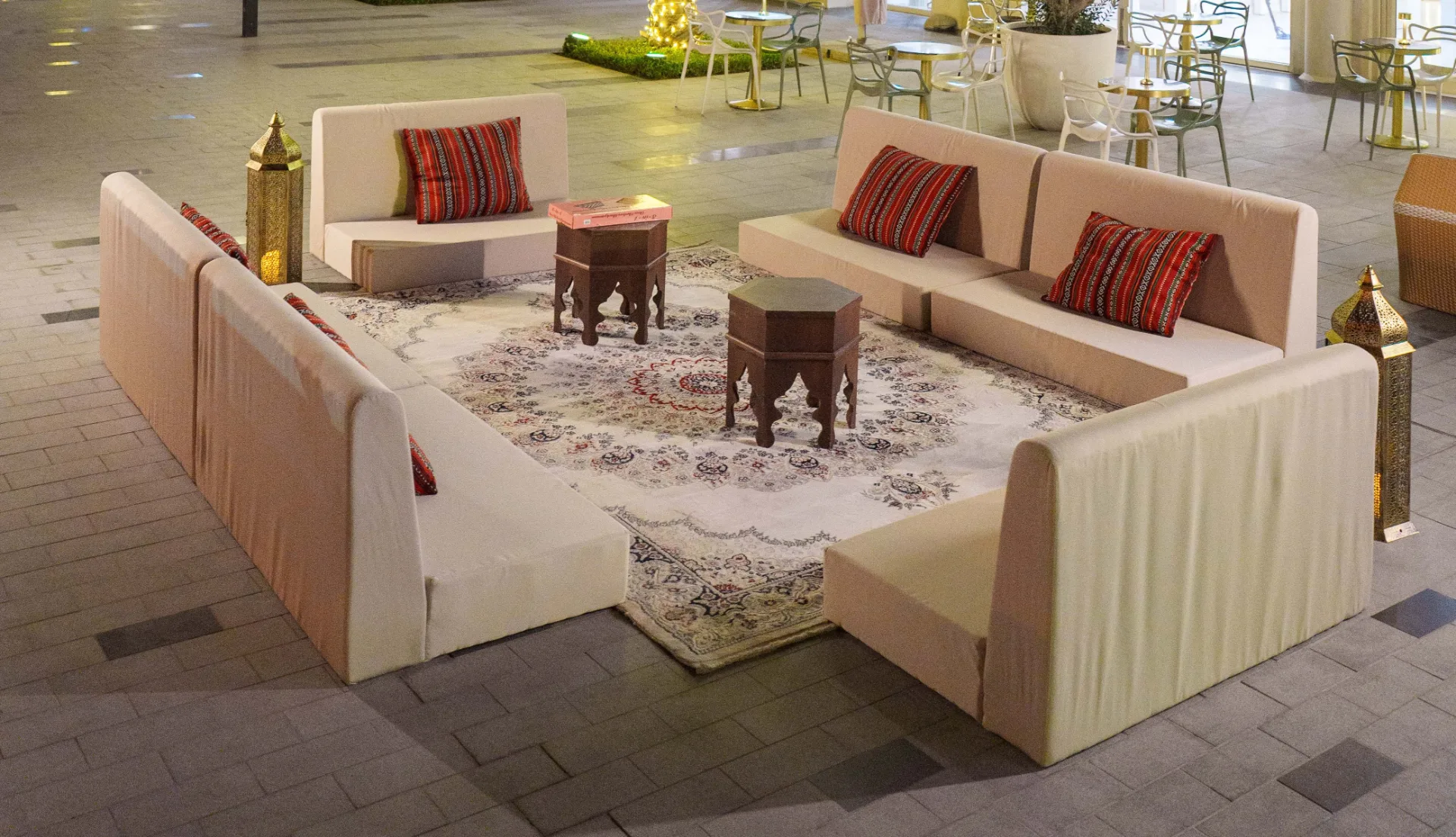 DECOR & GIFTS