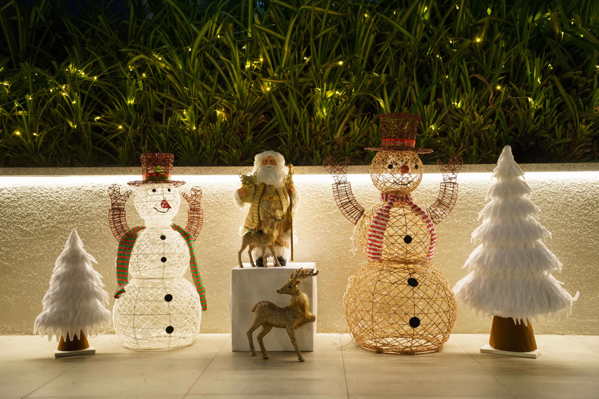 DECOR & GIFTS